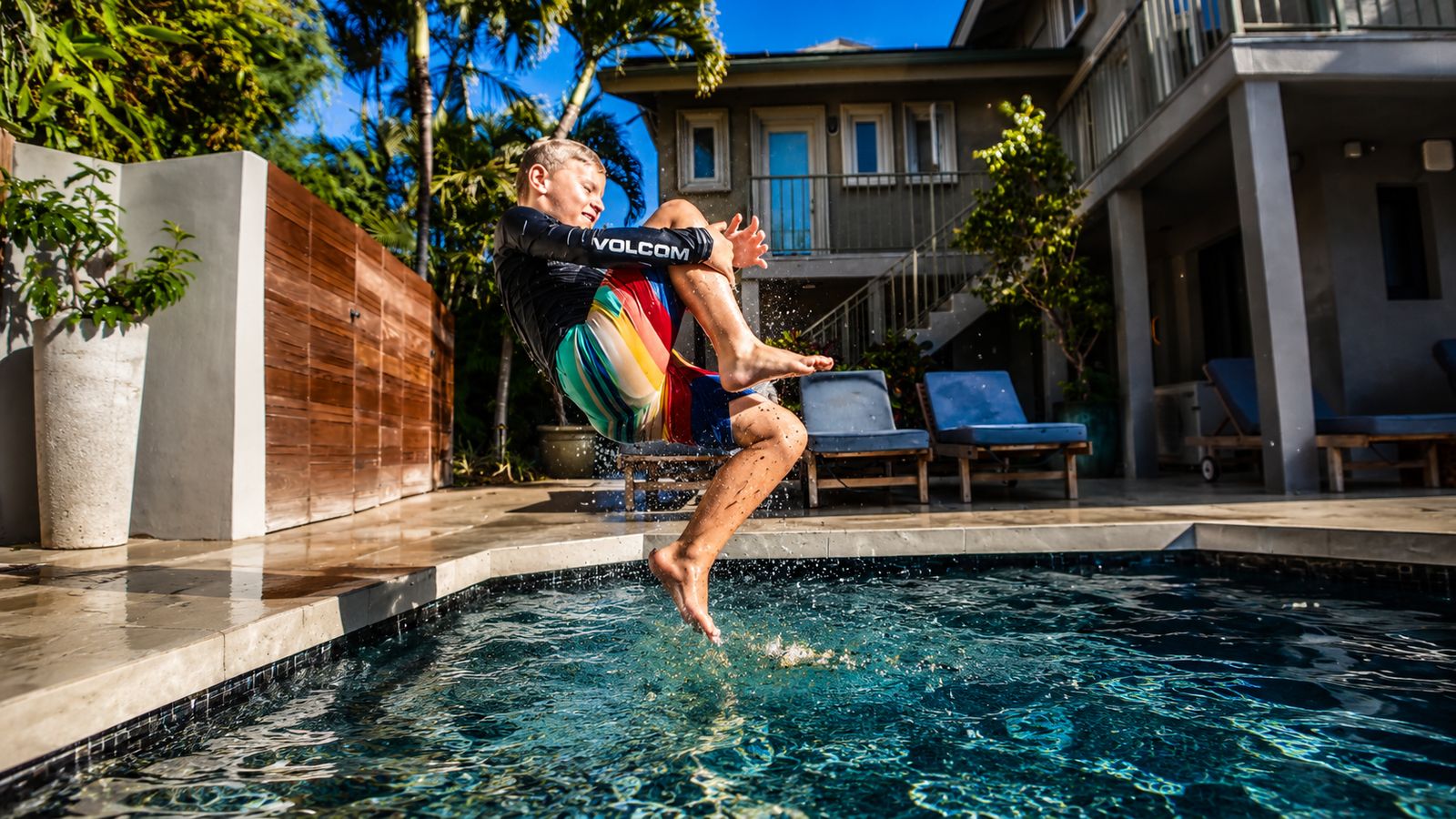 MAKOA poolside